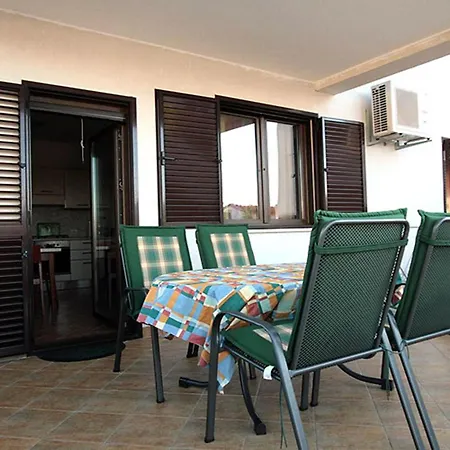 Apartamento Natasa *
