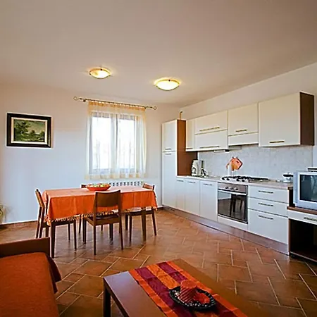 Apartamento Natasa *